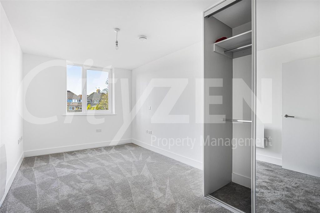 Property photo 3 of 21 Bedroom