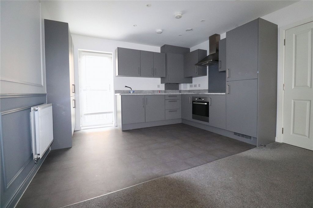 Property photo 2 of 7 Kitchen Area