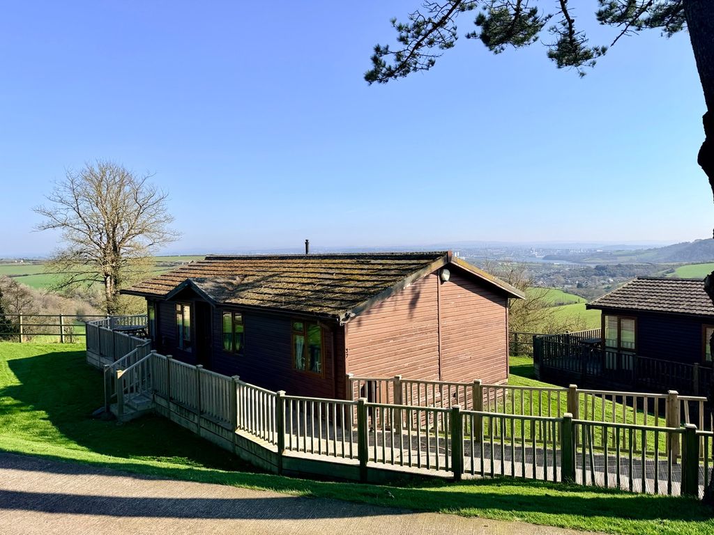 Property photo 1 of 17 Front Elevation