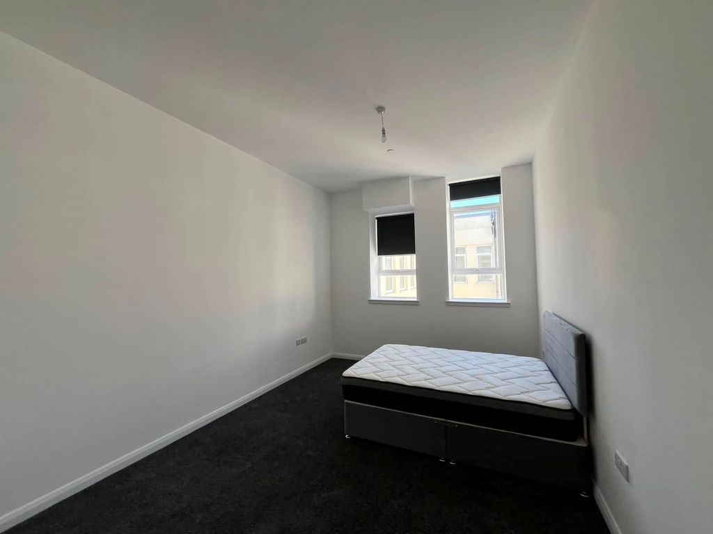 Property photo 3 of 5