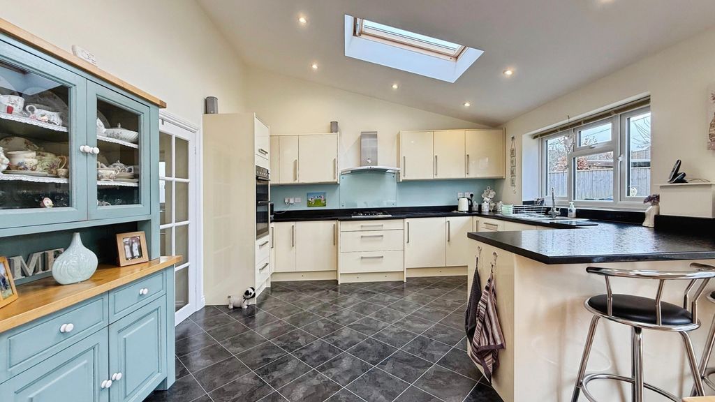 Property photo 3 of 17 Kitchen/Family Room