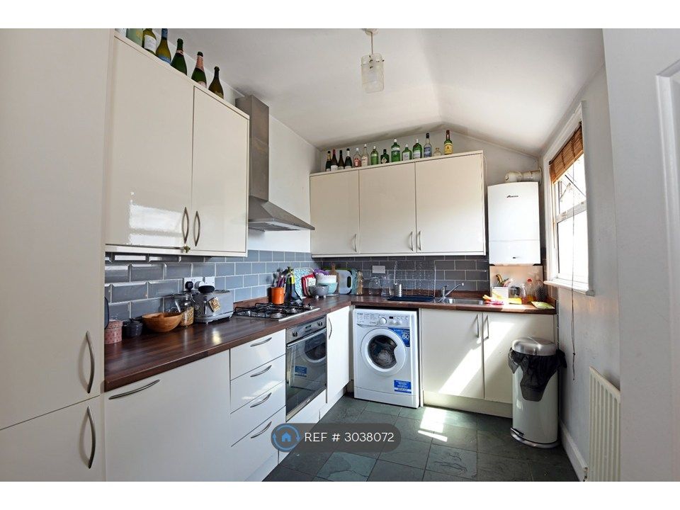 Property photo 3 of 5