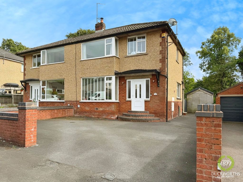 Property photo 1 of 28