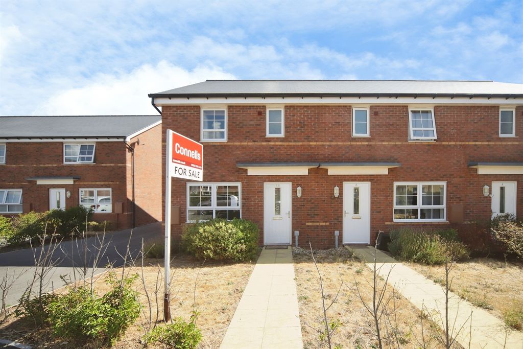 Property photo 1 of 12