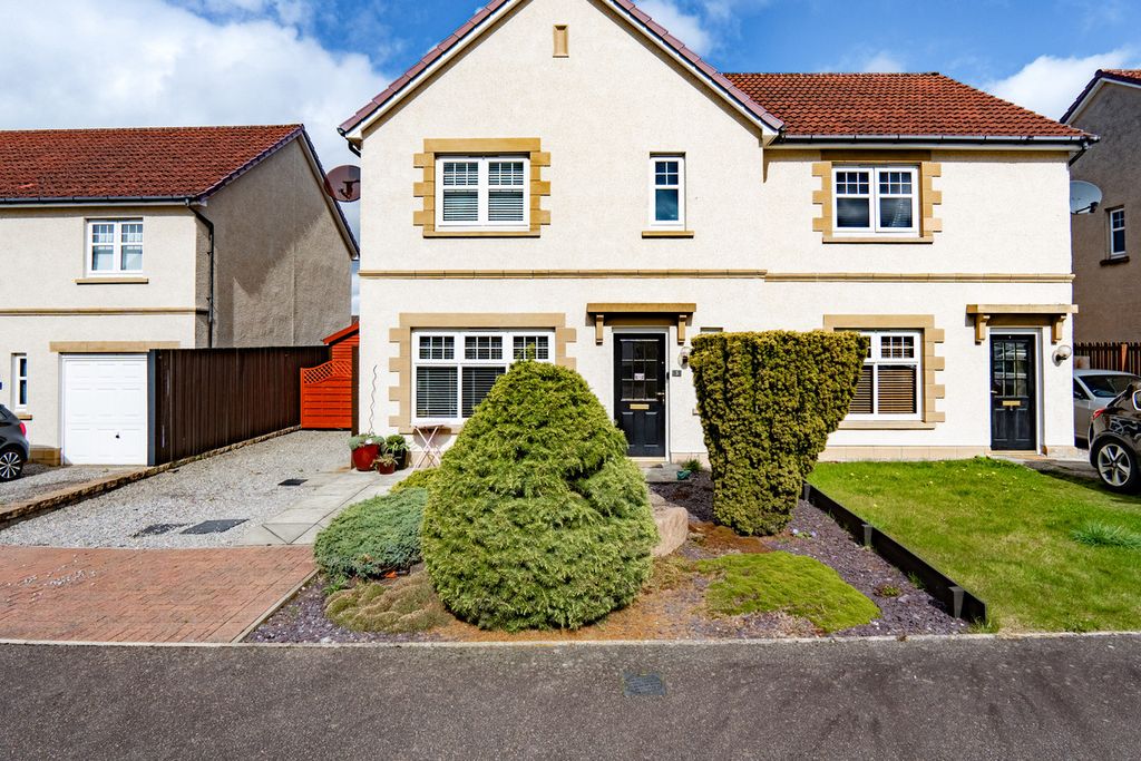 Property photo 1 of 40