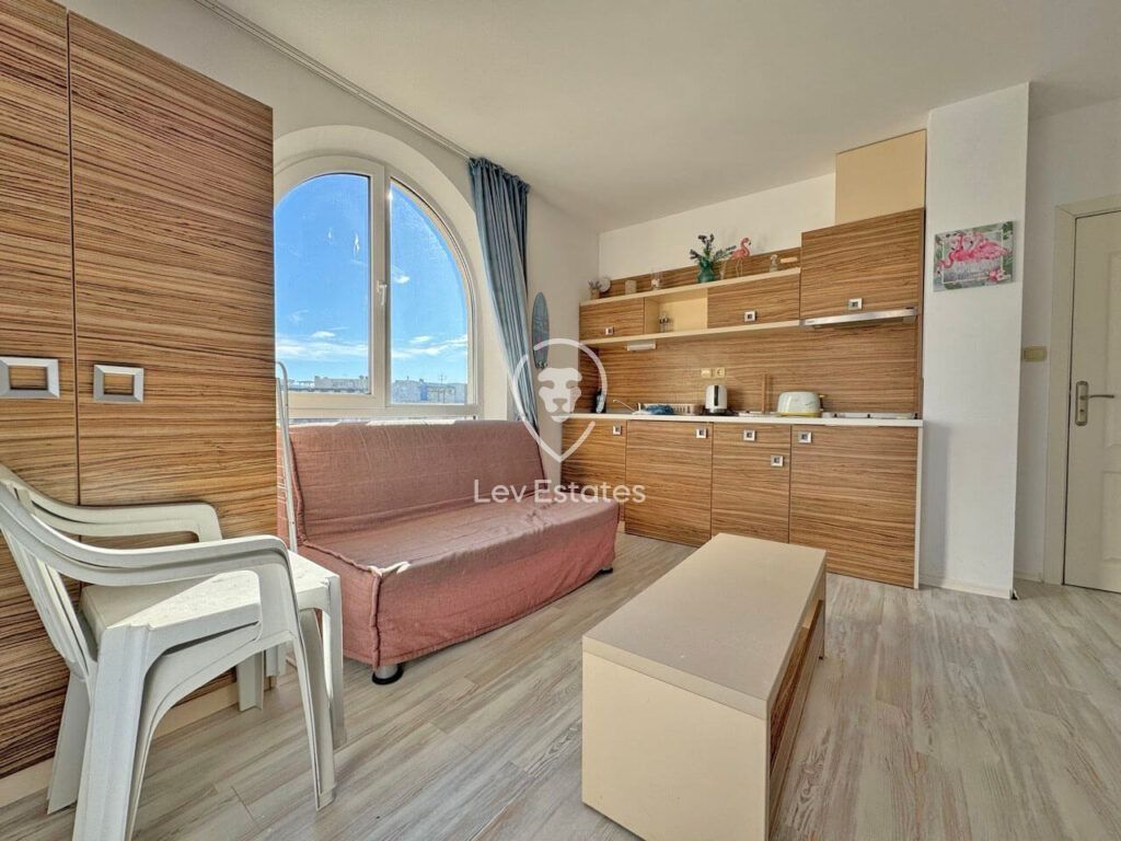 Property photo 2 of 10