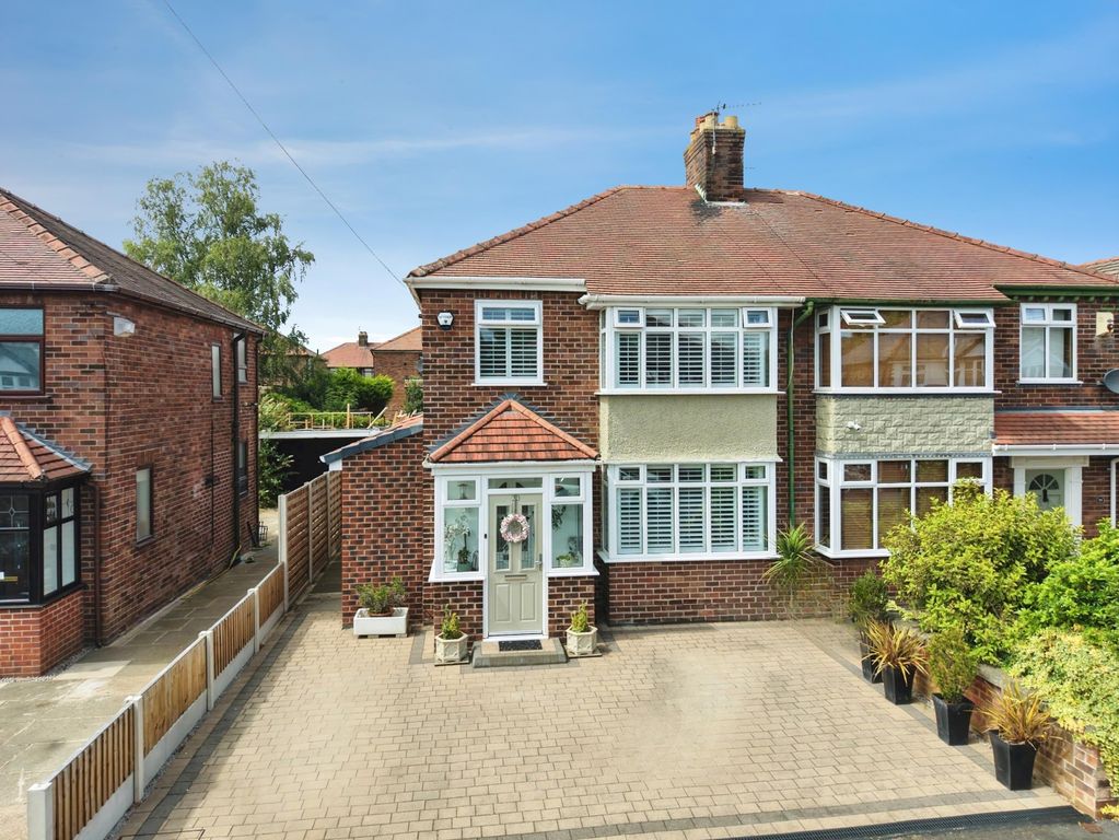 Property photo 1 of 39