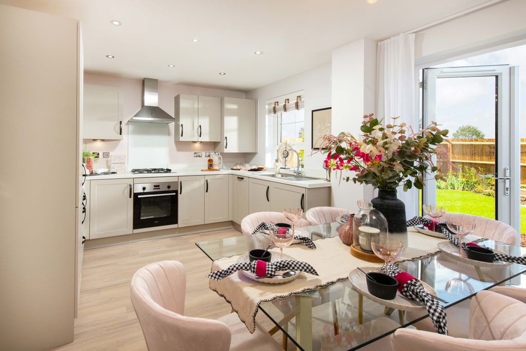 Property photo 1 of 9 The Meadows Sh Maidstone
