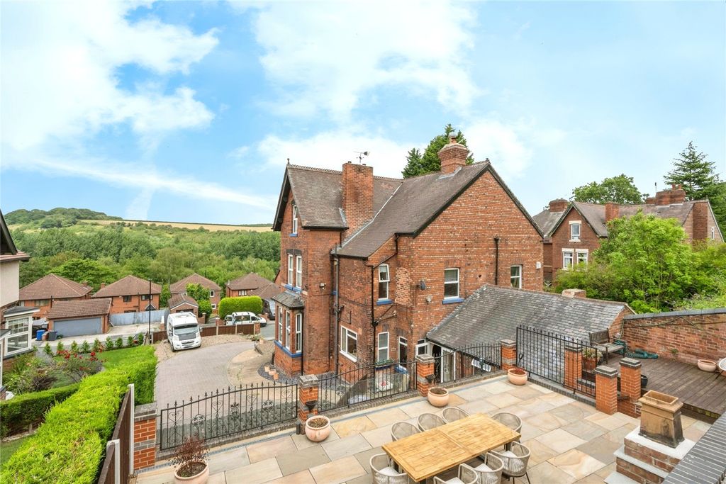 Property photo 1 of 41 Picture No. 50