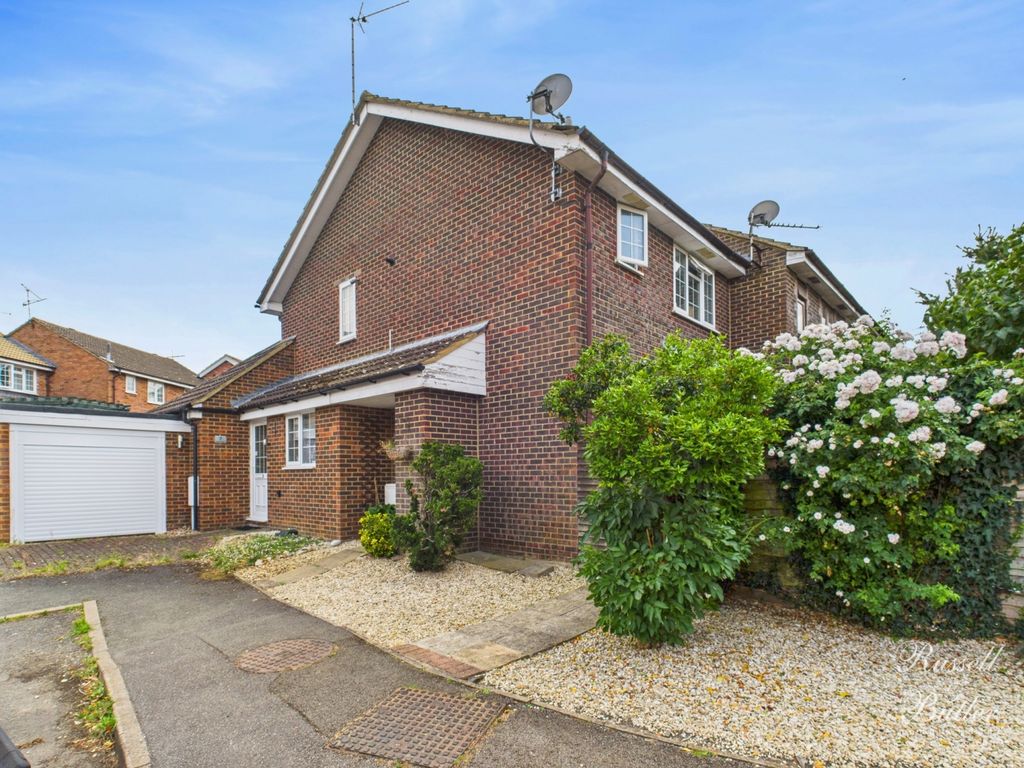 Property photo 1 of 7 Cam02127G0-Pr0312-Still015