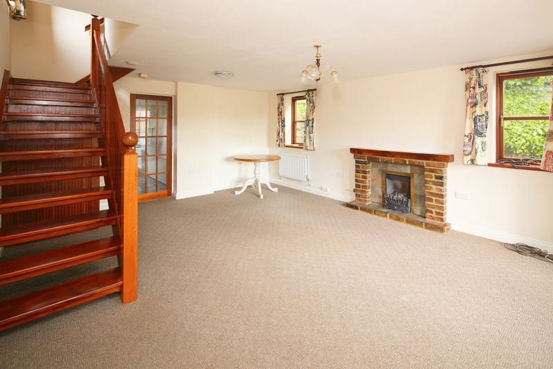 Property photo 2 of 9 Photo 6