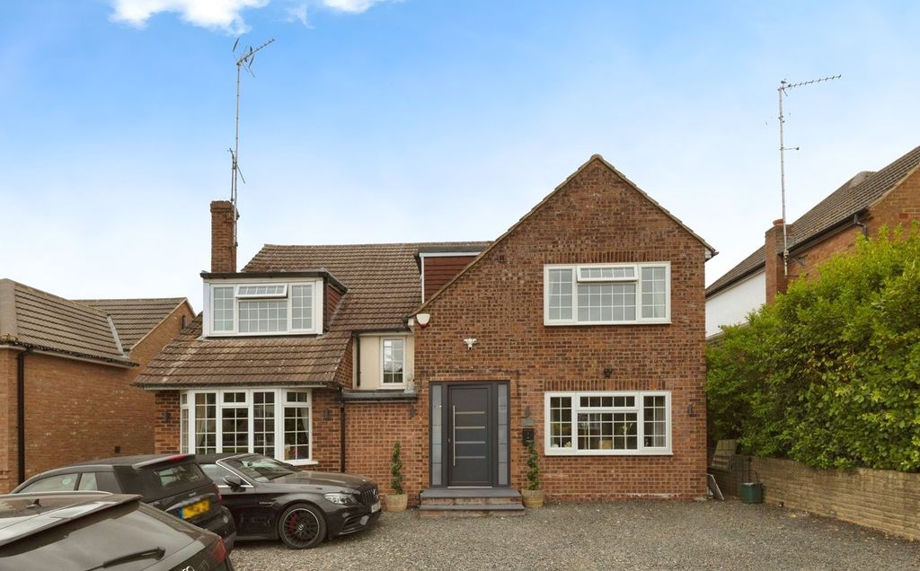 Property photo 1 of 27