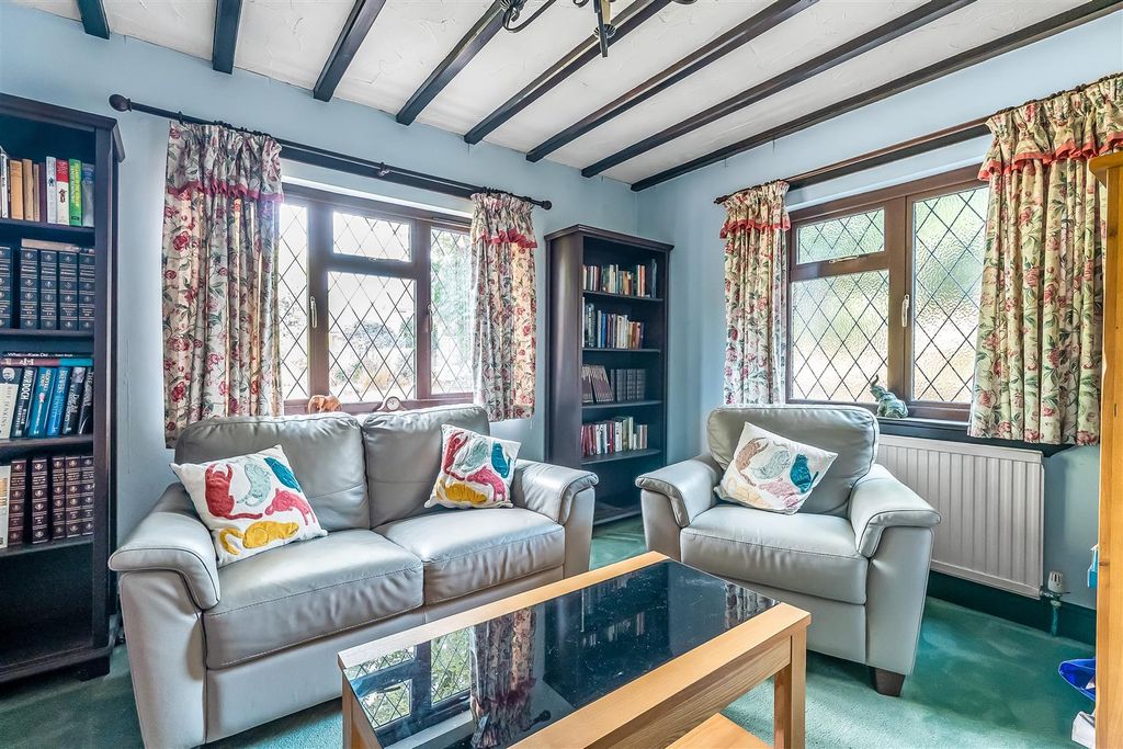 Property photo 3 of 40 Linden-2.Jpg