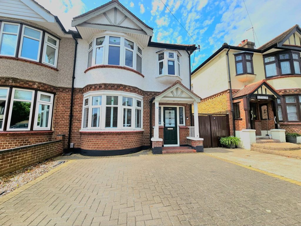 Property photo 1 of 17 Picture No. 14