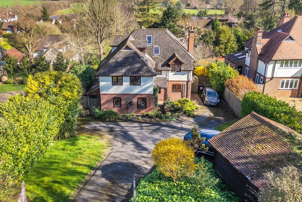 Property photo 1 of 32