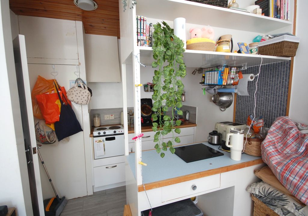 Property photo 1 of 3