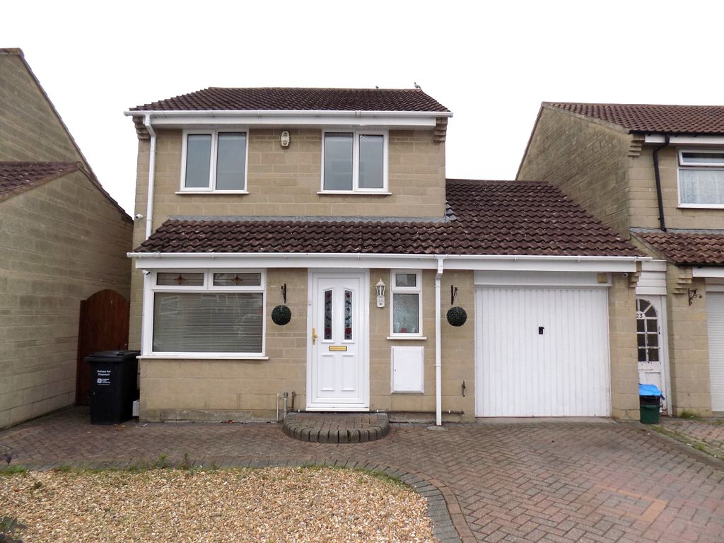 Property photo 1 of 17 Front External