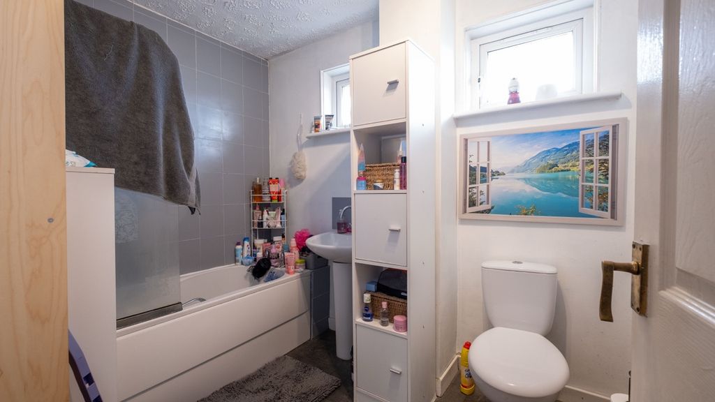 Additional image 9 of 3 bed terraced house for saleBallochmyle, Glasgow G74