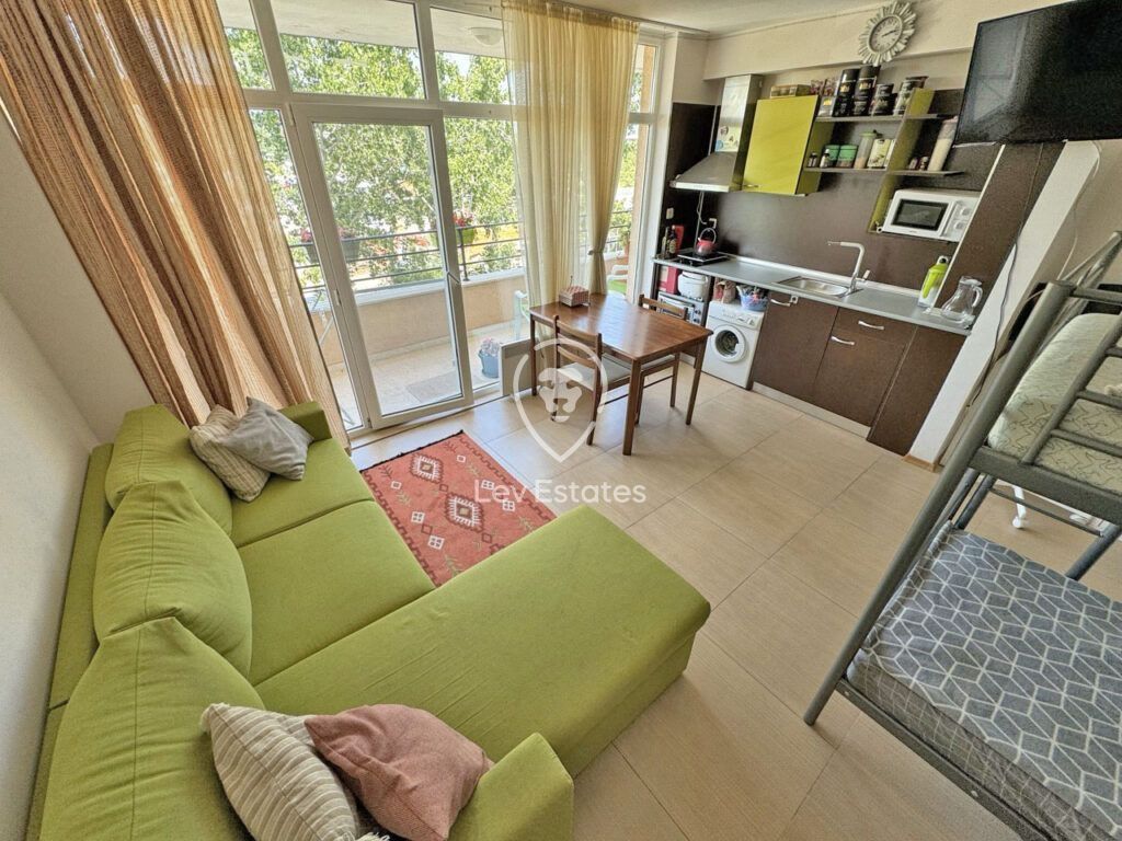 Property photo 1 of 11
