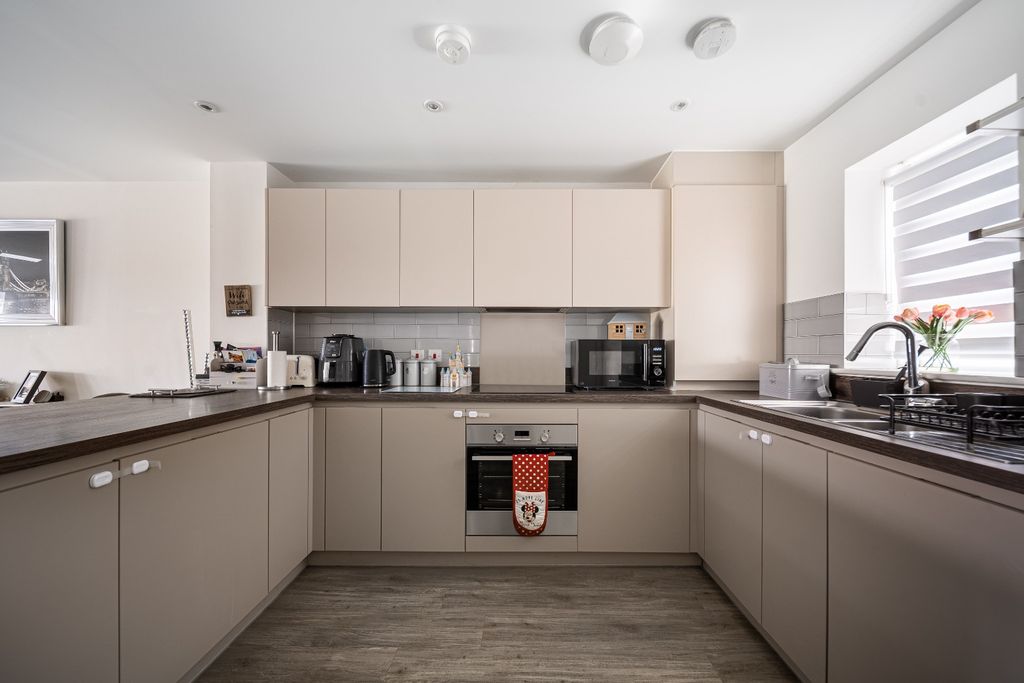 Property photo 2 of 27 5357483