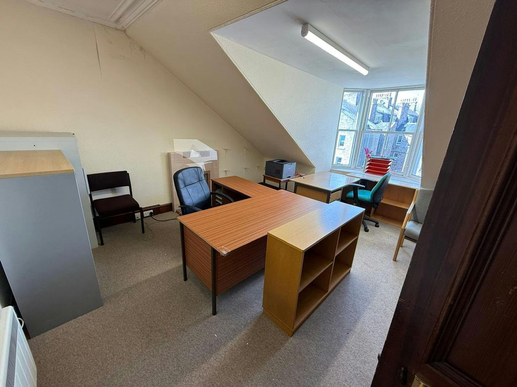 Property photo 3 of 6 Image 3