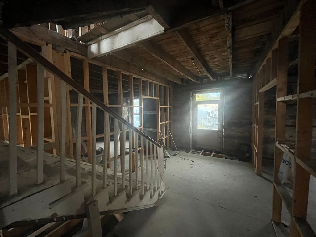 Property photo 3 of 20 Img_2485