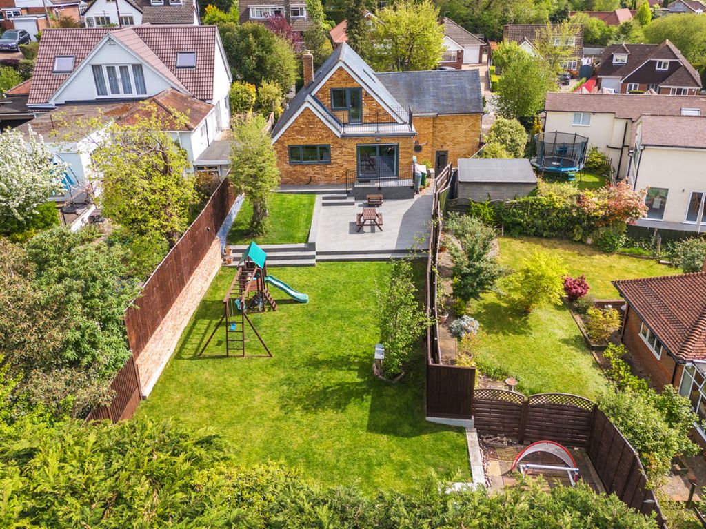 Property photo 1 of 24