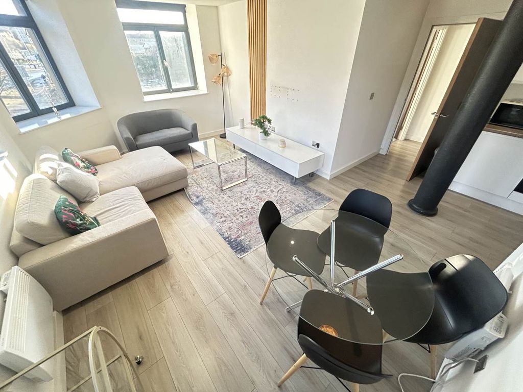 Property photo 3 of 14 Img_9204