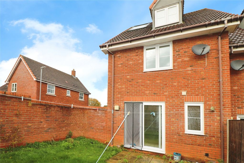 Property photo 3 of 16 Picture No. 01