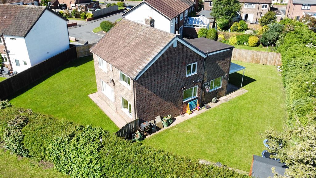 Property photo 2 of 24