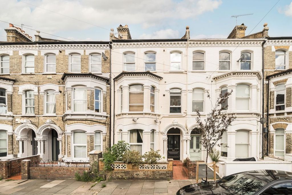 Property photo 1 of 9