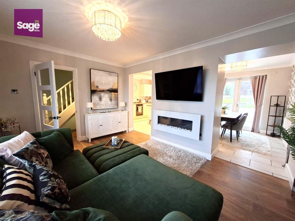 Property photo 2 of 46