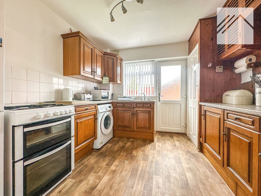 Property photo 3 of 21