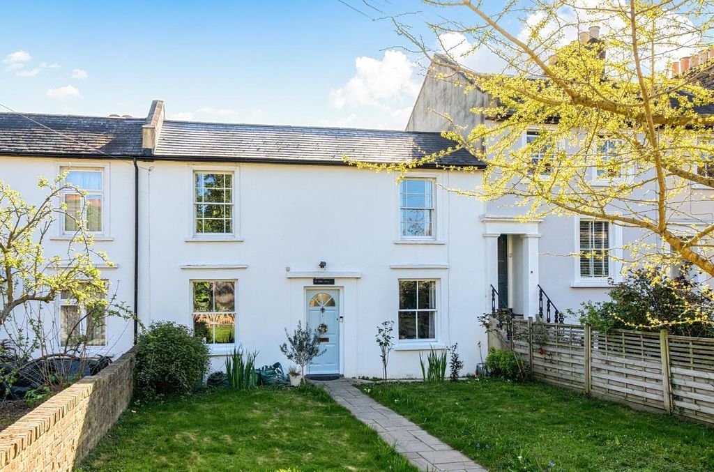 Property photo 1 of 17 Front.Jpg