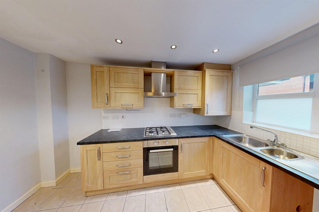 Property photo 3 of 13 3.Jpg