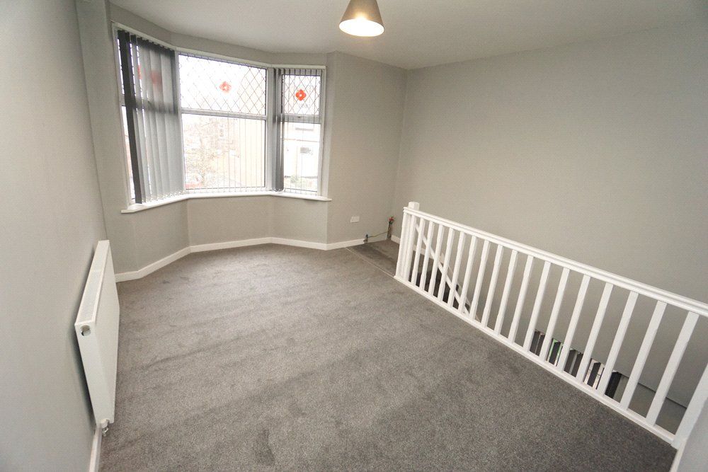 Property photo 2 of 10 Photo 4