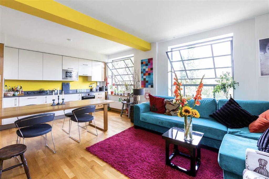 Property photo 2 of 6