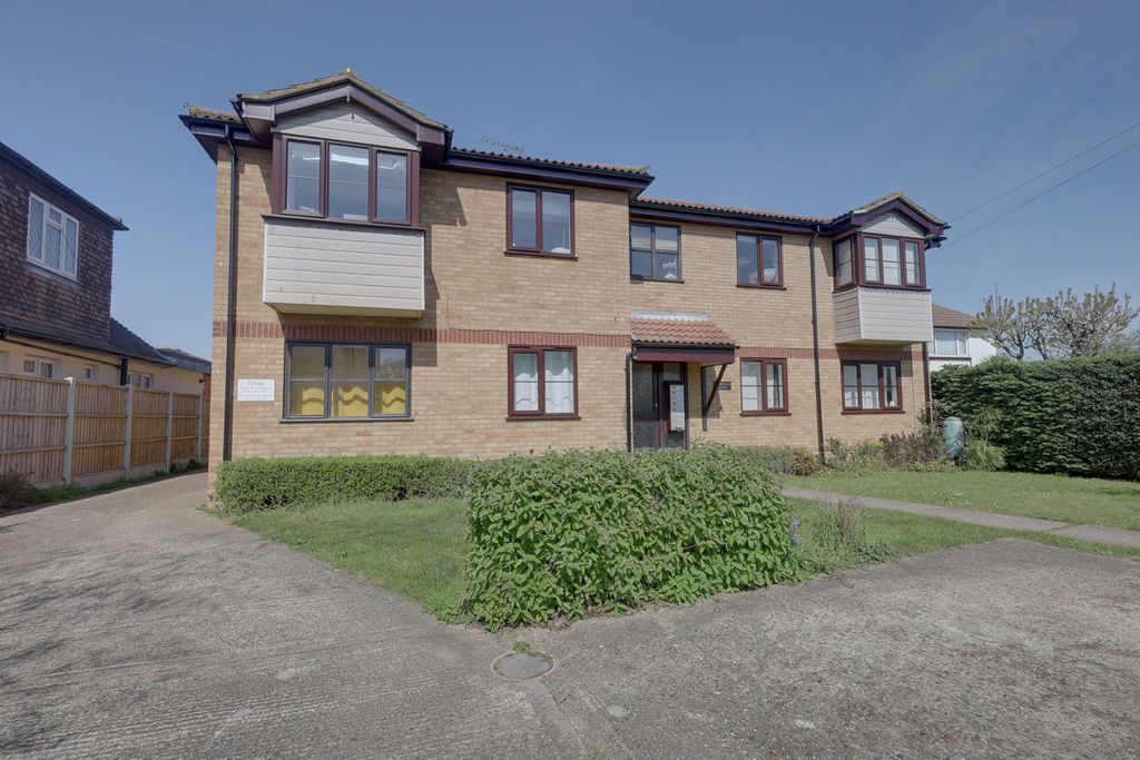 Property photo 1 of 8