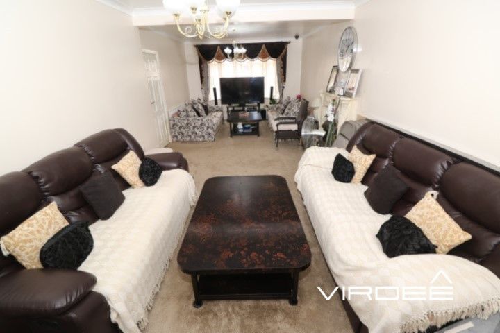 Property photo 3 of 27