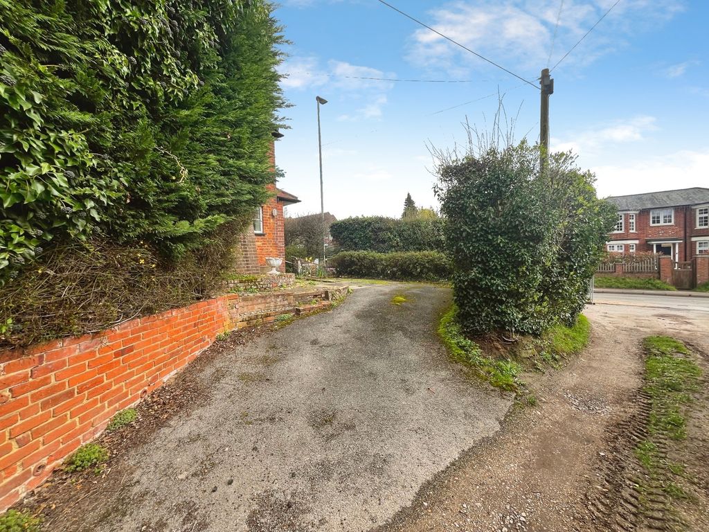 Property photo 2 of 26 Pbox-Img.Jpg