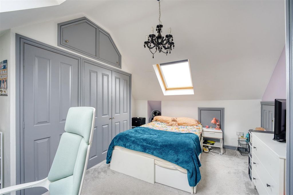 Property photo 3 of 22 Bedroom Two