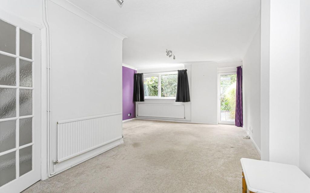 Property photo 2 of 15 607942_Preview.Jpg