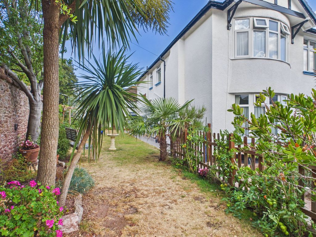 Property photo 2 of 27