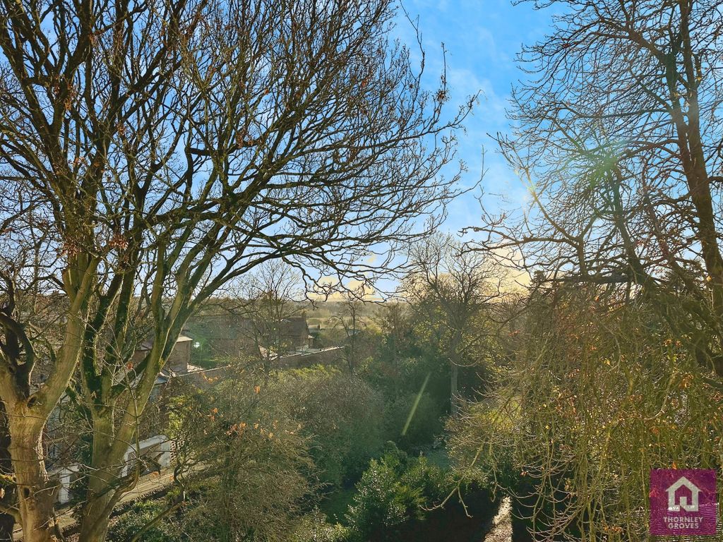 Property photo 2 of 12 Picture No. 13