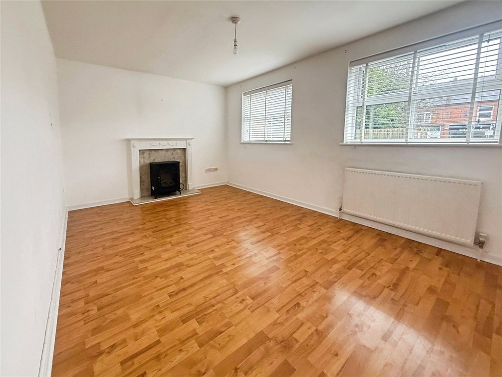 Property photo 3 of 8 Picture No. 09