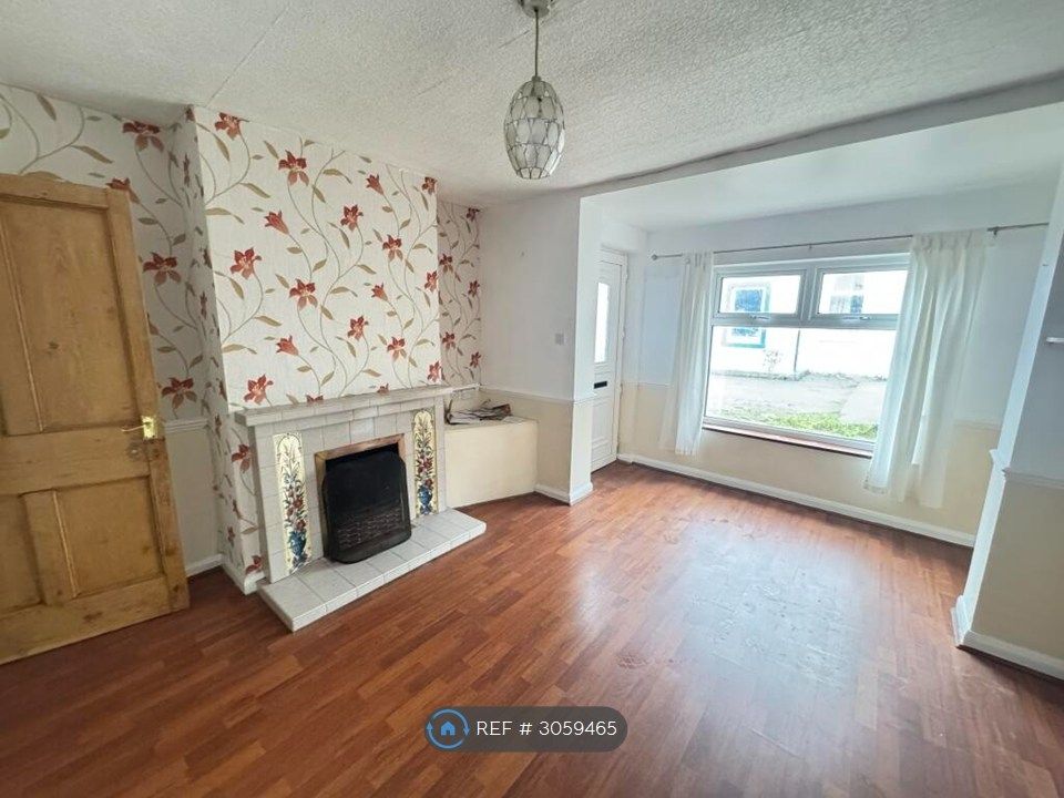 Property photo 2 of 4