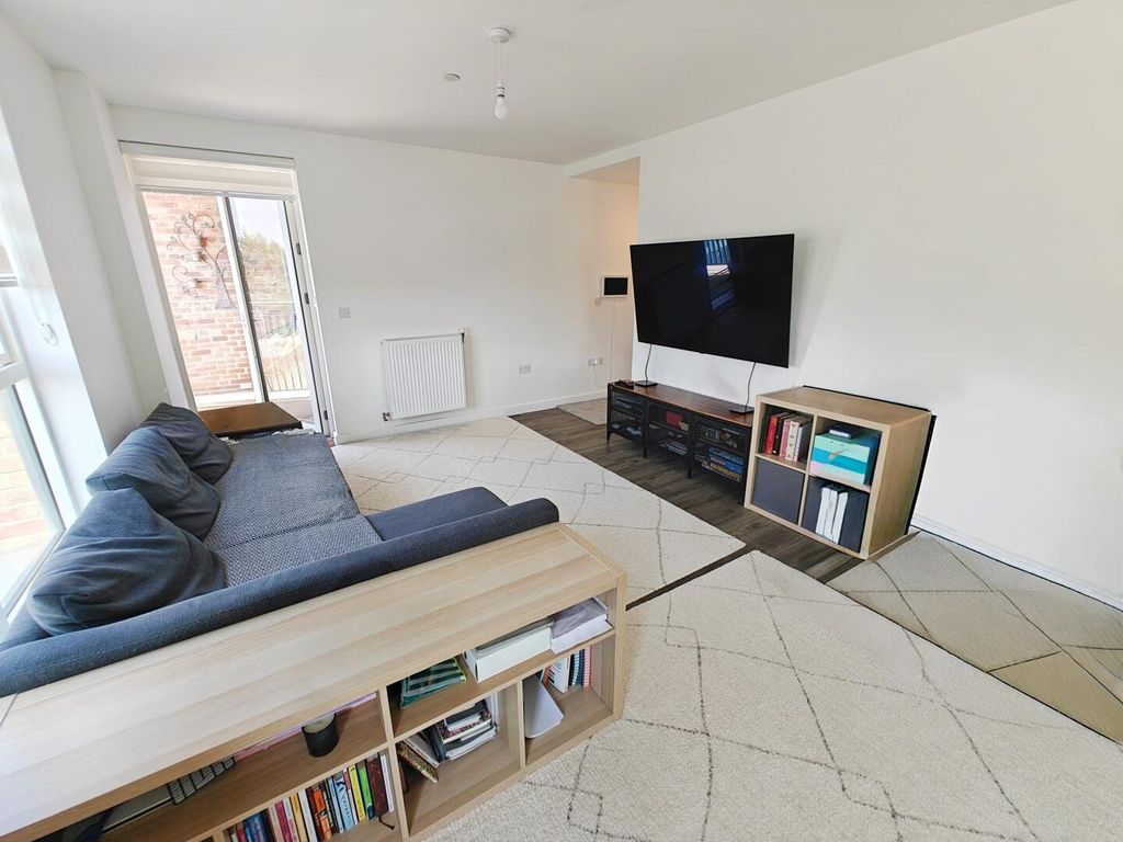 Property photo 3 of 14 Living Room