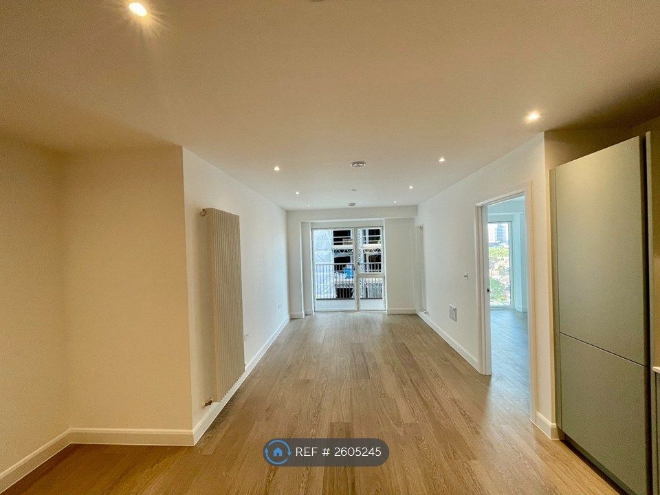 Property photo 3 of 17 Bedroom