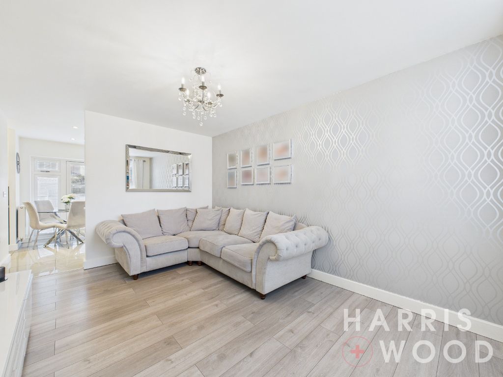 Property photo 3 of 28 4813099