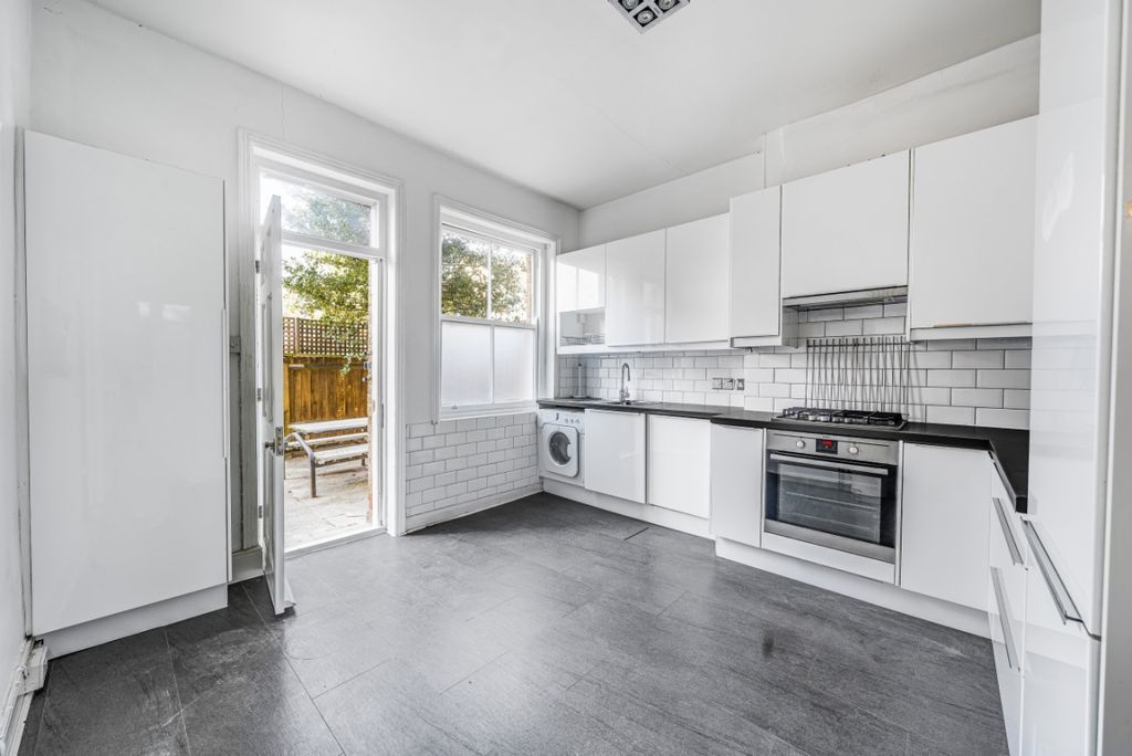 Property photo 1 of 11 944263 (3)